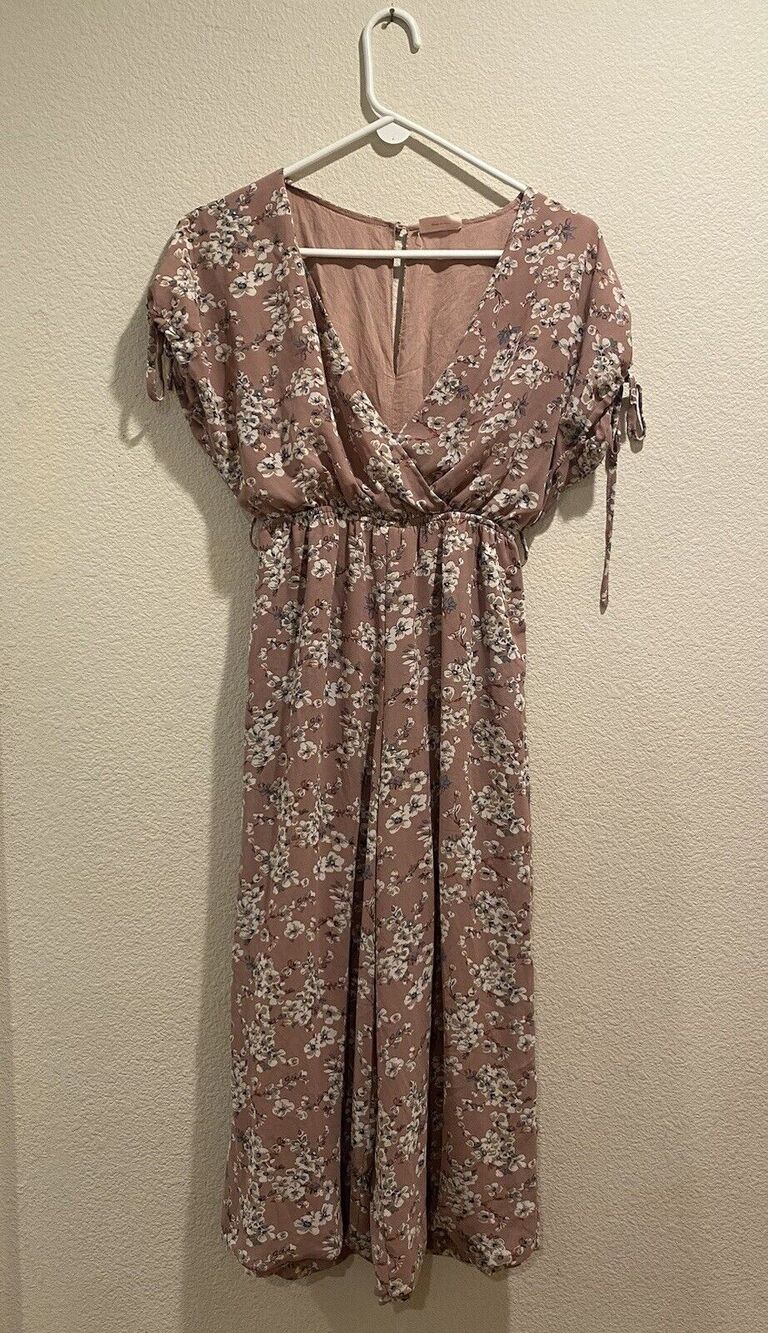 Showpo Mauve Floral V-Neck Side Ties Short Sleeve Elastic Waist Jumpsuit Size 2